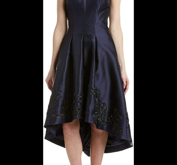 Beautiful Carmen Marc Valvo Dress - Picture 4 of 5